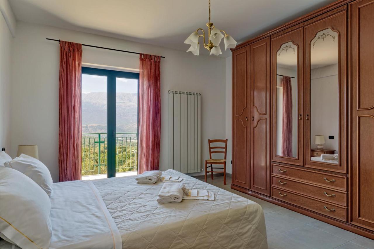 Agriturismo Statale 17 Poggio Picenze Buitenkant foto