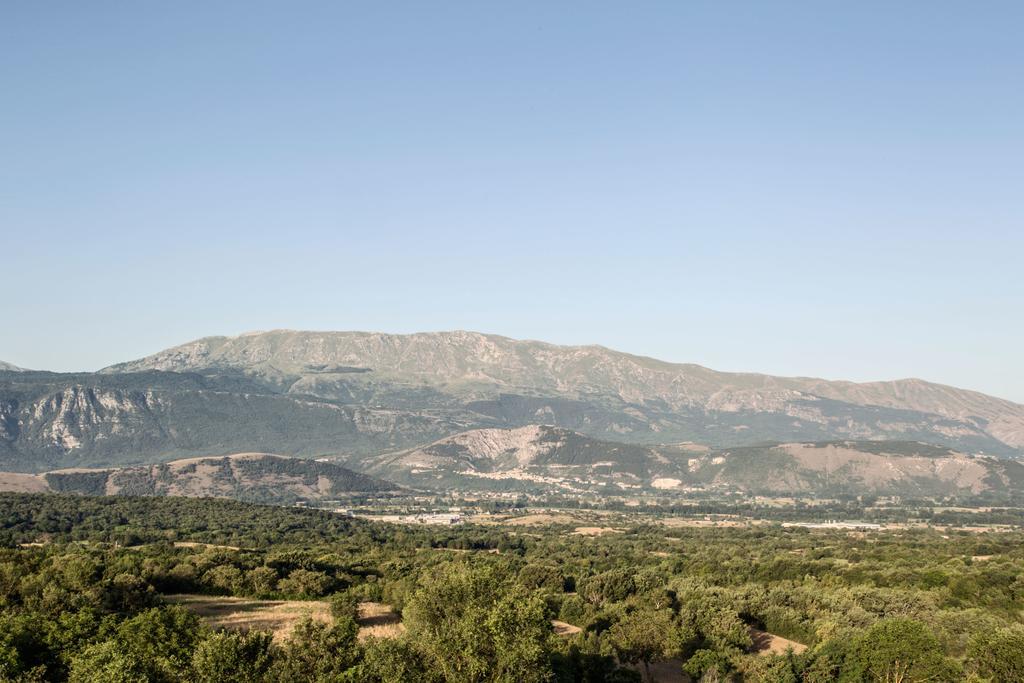 Agriturismo Statale 17 Poggio Picenze Buitenkant foto