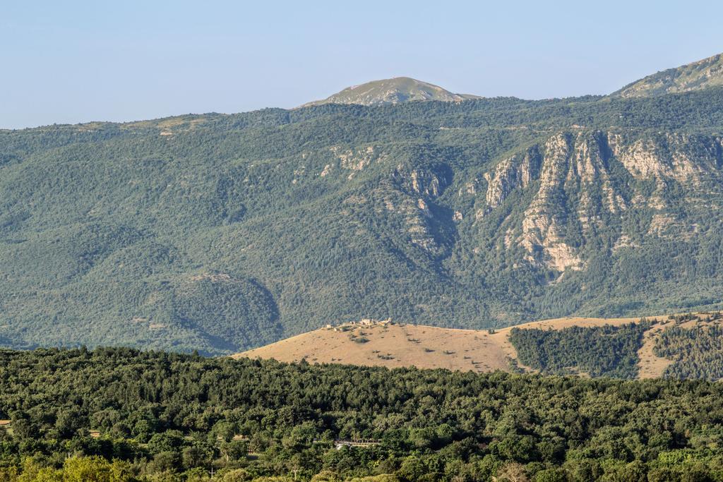 Agriturismo Statale 17 Poggio Picenze Buitenkant foto